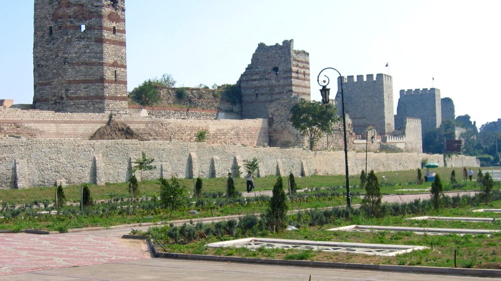 Theodosianische_Landmauer_in_Istanbul