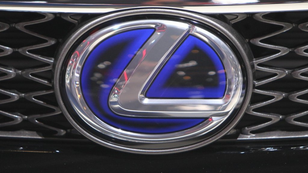 Lexus1