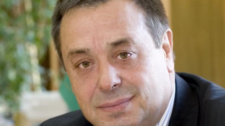 Отнемането на син буркан е политическа репресия - според кмета на Шумен Красимир Костов