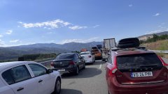 В пиковите моменти на "Капитан Андреево" пътниците са до 30 хил., а автомобилите - до 10 хил.