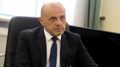 Справянето с пандемията за Дончев е приоритет номер едно за служебното правителство