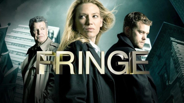 Fringe 
Друго безспорно култово заглавие сред фантастичните сериали, Fringe изследва границите на странното и откаченото, паралелните вселени и доколко човешката жажда за знание може да бъде опасна. Самата история разказва за агента на ФБР Оливия Дънам, която се сблъсква в едно свое разследване с необясним момент на т.нар. "крайна наука". За да разтълкува случващото се, тя трябва да се консултира с Уолтър Бишъп - учен, който е нещо средно между Айнщайн и Франкенщайн. Той и неговият сън Питър ще помогнат на агент Дънам в разрешаването на редица необясними случаи, докато заедно потъват в една още по-голяма и по-странна мистерия. Ако сте фенове на "Досиетата Х" и "Зоната на здрача", Fringe е перфектното попадение за вас.