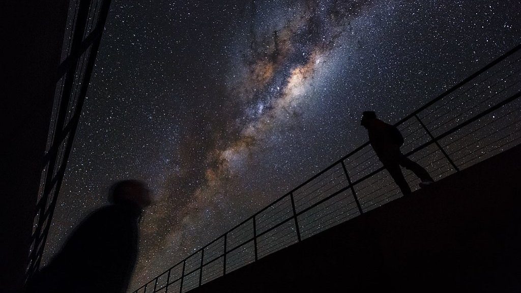 1024px-Beneath_the_Milky_Way