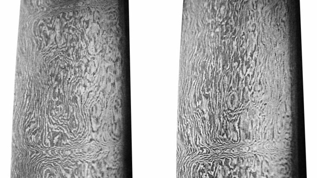 Watered_pattern_on_sword_blade1.Iran