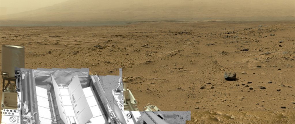 Curiosity-made image combined of 900 images