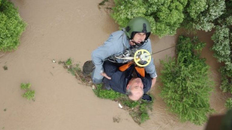 Шест хотела в Албена са евакуирани