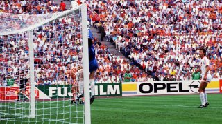 Как контузията роди един от най-великите голове в историята