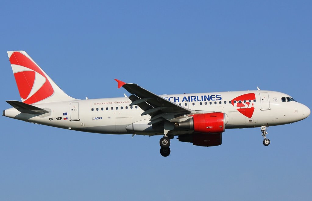 Czech-Airlines-CSA-Airbus-A319-100