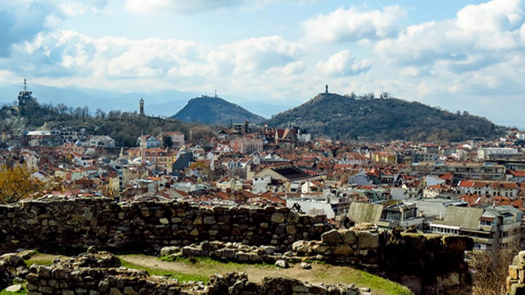 plovdiv-from-hil_690x360