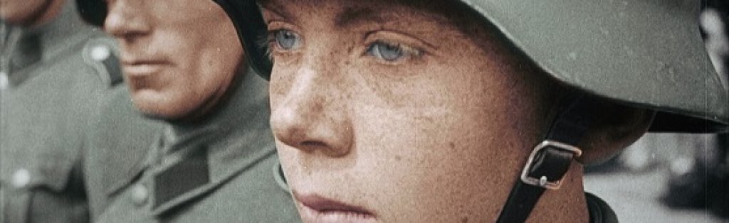 СС отблизо: Възход към власттa 
Четвъртък, 24 май от 21:55
С помощта на редки архиви този филм проследява кървавата история на СС. Някои от членовете на дивизията все още са живи и приеха да говорят пред камера.

