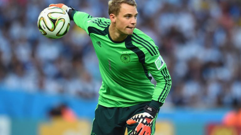 1. Мануел Нойер - Германия, вратар
Въпреки доброто представяне на стража на Аржентина Серхио Ромеро, със стабилното си представяне вратарят на Бундестима заслужено получи титулярното място в идеалната единадесеторка.