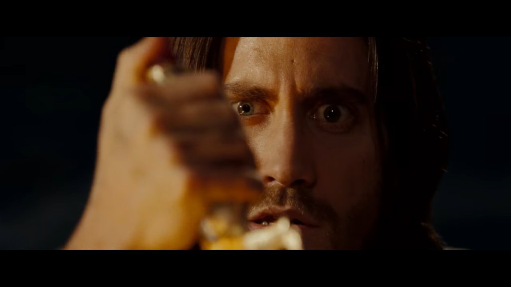 "Принцът на Персия: Пясъците на времето" (2010) 
Един критик дори нарича кастинга на Джейк Джилънхол "обида към персийците". Целият филм е пълен с бледолики, а принцесата на Персия е британката Джема Артъртън.