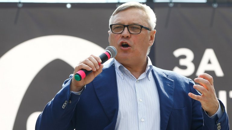 Михаил Касянов бе начело на правителството на Путин до 2004 година