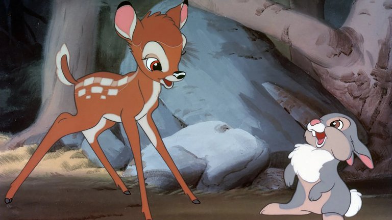 1. Bambi / "Бамби" (1942 г.)
Филмът, който е разбил не едно и две детски сърца, нанасяйки на малчуганите по света емоционални травми. Емоцията в тази анимация до голяма степен се постига с огромния усет към детайла в рисуването, както и с добре разказаната история за съзряването на едно еленче, което твърде рано губи майка си.