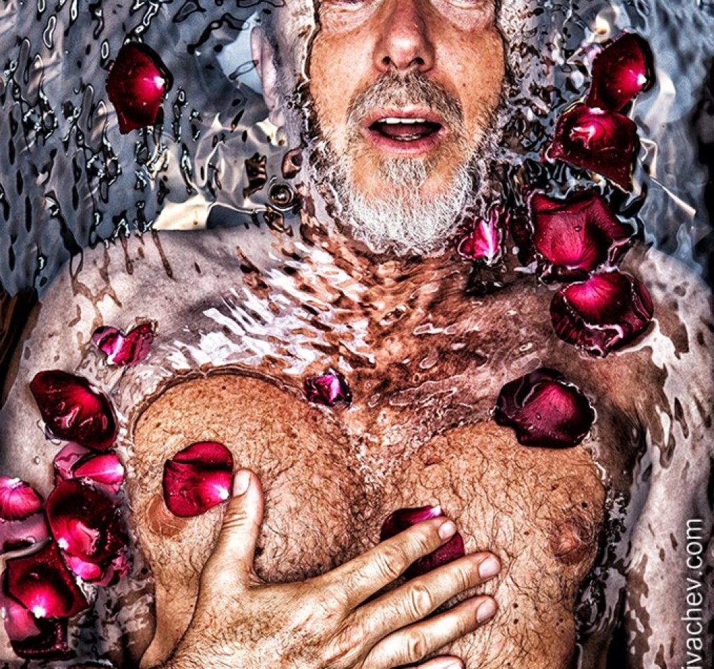 Фотосесията на Стоян Алексиев за Крал Лир е правена във вана 