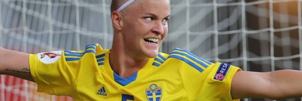№7. Нила Фишер (Швеция) - 65 000 долара. Опорният халф  на Швеция се отличава със склонност към екстравагантни прически. На 31 г. тя има над 130 мача за родината си и е високо ценена в германския Волфсбург.