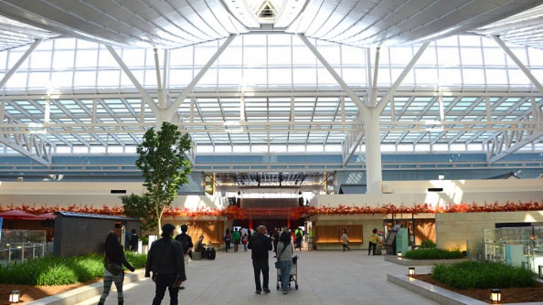 
4) Международно летище Токио - Ханеда, Япония
