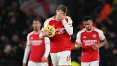 Спорен гол на "Емирейтс" и болезнен провал за Арсенал в битката за титлата