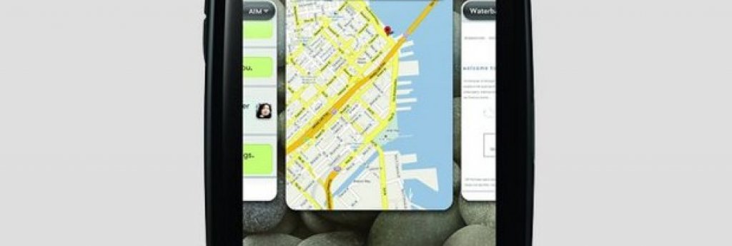 WebOS
Някои от вас може би помнят как WebOS направи своя дебют през 2009-та в легендарния Palm Pre, поставяйки нови стандарти за качество на дизайна и потребителския интерфейс, вкарвайки същевременно напълно нови идеи като интерфейса за карти, който Google адаптира впоследствие.
Понякога обаче качеството, иновативността и добрите идеи просто не са достатъчно, за да ти гарантират успех. Разработчиците на приложения отидоха там, където са потребителите – iOS и Android. Това, което остана от WebOS беше купено от HP, после от LG (където все още живее в някои техни модели телевизори) и дори част  от патентите бяха придобити от гигантът Qualcomm. Ta кой знае.