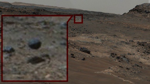 Сферични предмети, които се носят над повърхността на Марс