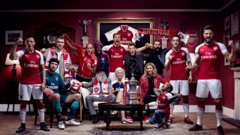 Страхотна снимка, с която Арсенал представи новия екип