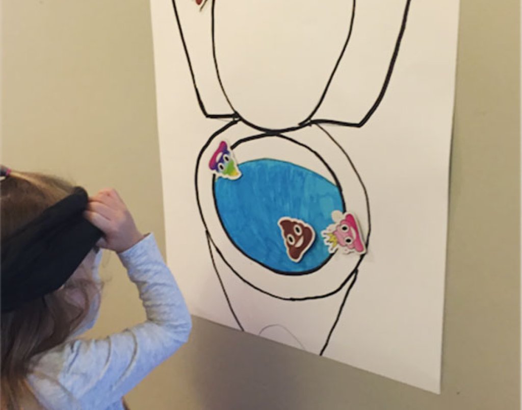 Една от игрите на партито – сложи акото, където му е мястото