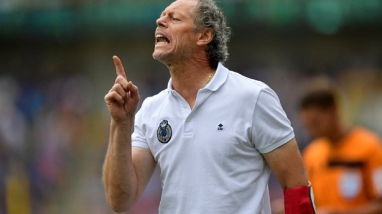 Вратар: Мишел Прюдом (Брюж)
Треньорът на Брюж е най-възрастният в тази 11-орка – на 57 г. Игра на две световни първенства като вратар на Белгия, а през миналия сезон изведе Брюж до титлата в местното първенство, с четири точки преднина пред големия конкурент Гент. Тимът му е в група G на Шампионската лига, заедно с Лестър, Порто и Копенхаген.