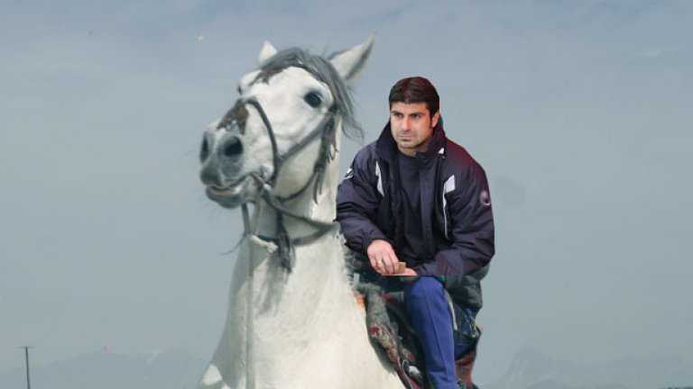 Най-бързият и лесен вариант е спортният директор Георги Иванов да се върне на бял кон на скамейката