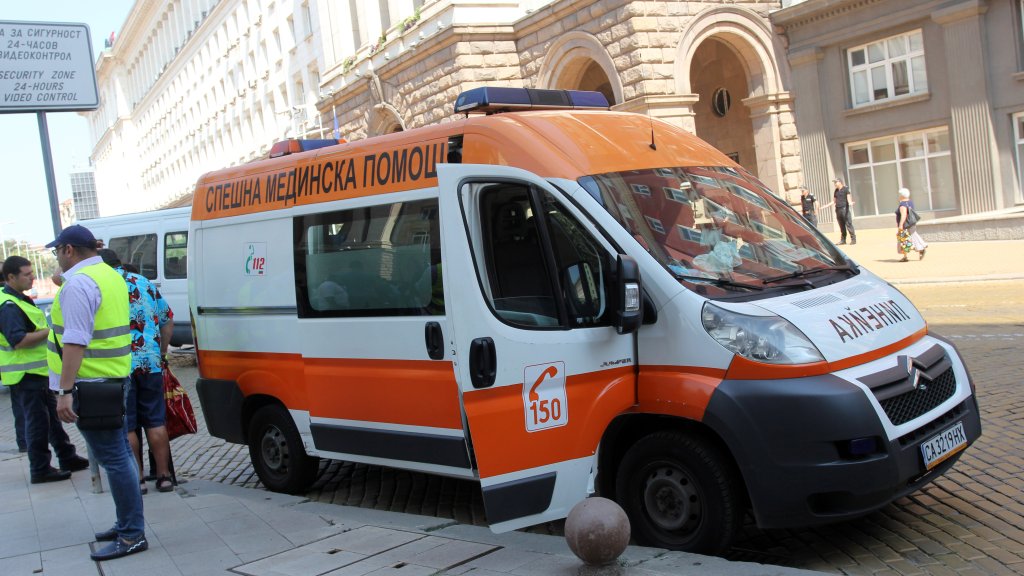 линейка, бърза помощ, спешна помощ