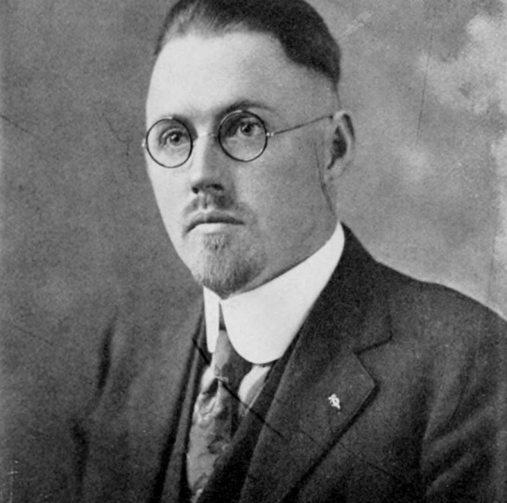 800px-Dr._John_R._Brinkley