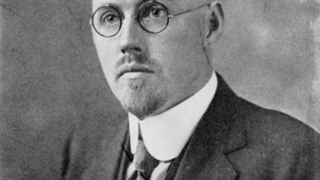 800px-Dr._John_R._Brinkley