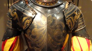 Armor_for_Papal_Guard_member,_north_Italy,_1570-1590_-_Higgins_Armory_Museum_-_DSC05662