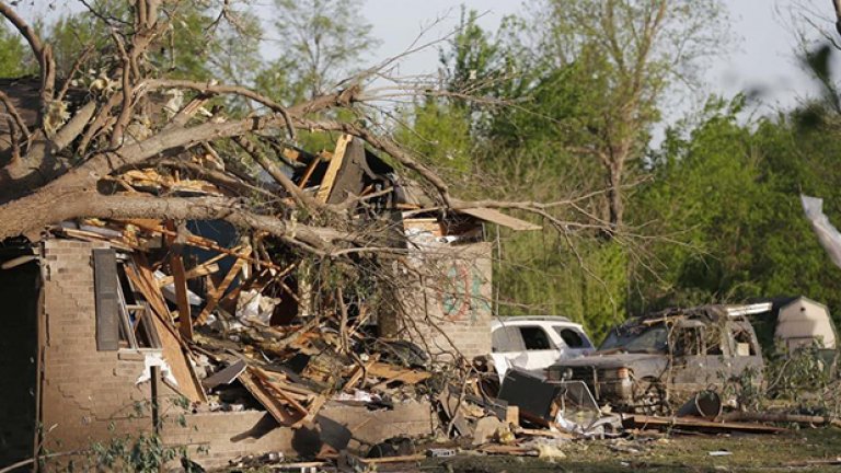 Над 100 са разрушените къщи и бизнес сгради в Канзас
