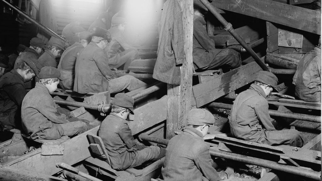 Pennsylvania_breaker_boys_1911