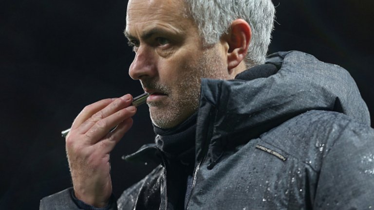 Моуриньо все още брои Юнайтед в борбата за титлата