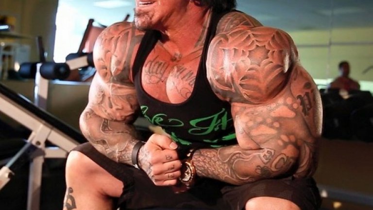 Той е алчен за размер.