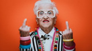 "Вий проста ли сте, бе, госпожа?"... и безсмислието на уважителната форма