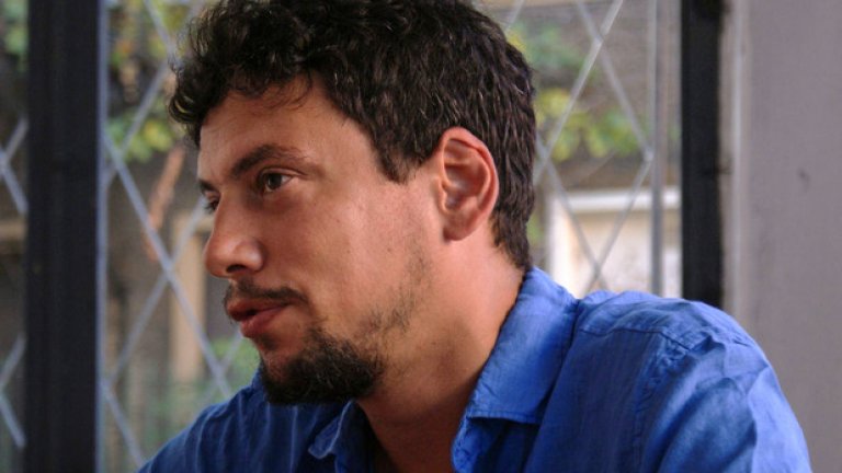 Куратор тази година е българинът Емил Урумов.