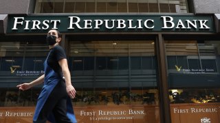 Спасителният фонд идва от 11 от най-големите банки в САЩ