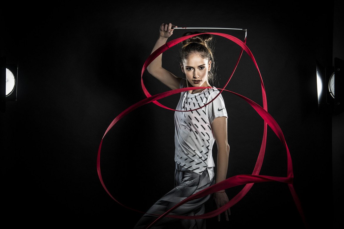 Невяна Владинова - едно от новите златни момичета на България. Облекло от серията Nike running.