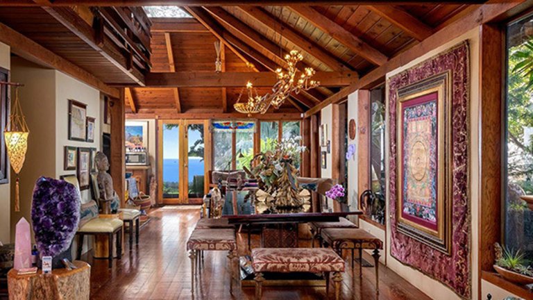 Имение в Лос Анджелис като от приказка, ранчо за 8,6 млн. долара и гадже-богаташ: Чудният живот на Маша