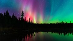 Тя е резултат от "канонада слънчеви изригвания" в последните дни