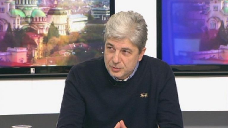 По думите му в момента в България се изгарят около 3 на сто от отпадъците