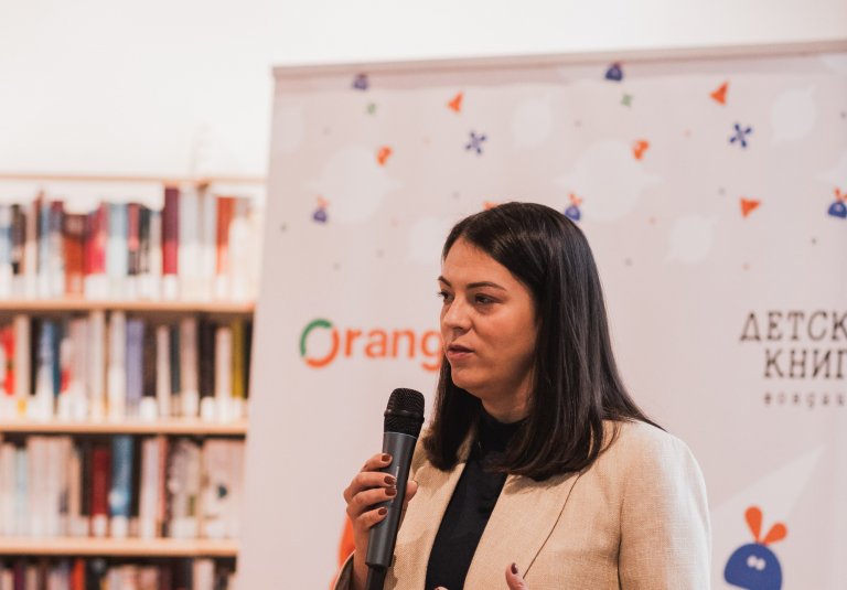 Ния Арсениева, изпълнителен директор на книжарници Orange