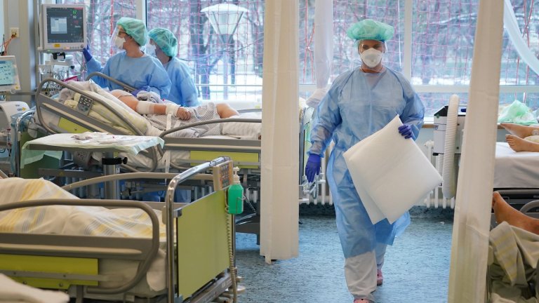 От самото начало на пандемията сръбските болници не се справят със заразата