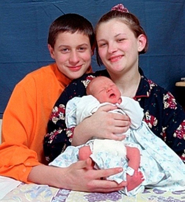 Най-младият татко в света
През 1998-ма Шон Стиард от Англия става най-младия татко в света - едва на 12 години