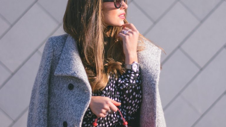 Усмихнатото момиче преобразява зимата