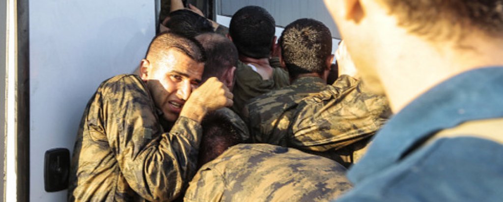Армията ще бъде прочистена, обеща Ердоган