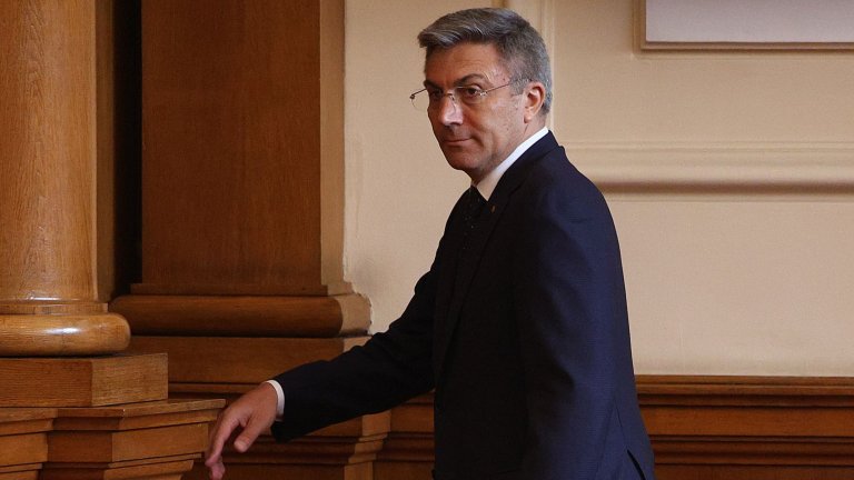 Бившият председател отрече оставката му да е сигнал за криза в ДПС