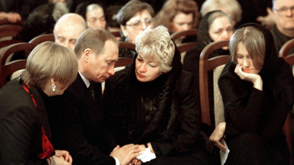 Vladimir_Putin_24_February_2000-2